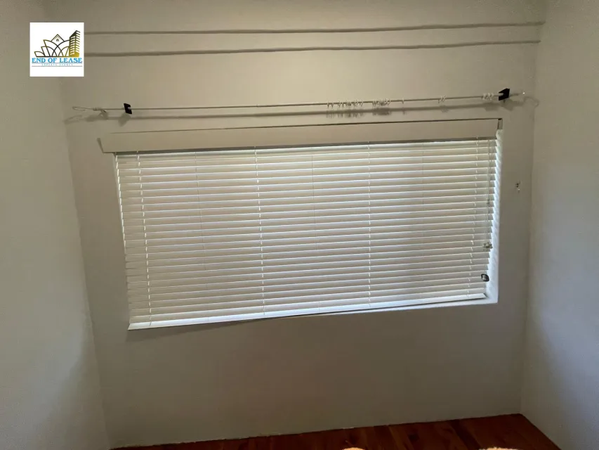 end of lease cleaning mascot - bind