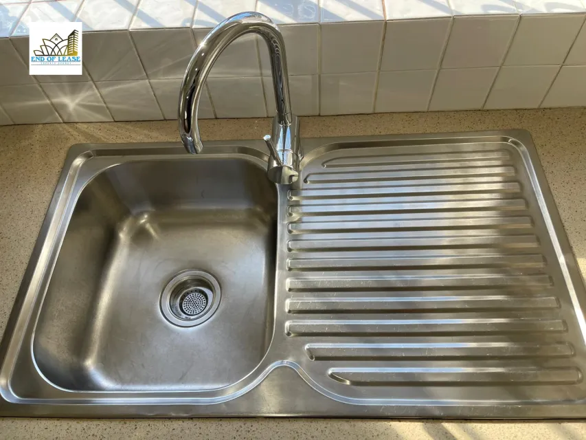 end of lease cleaning mascot - sink